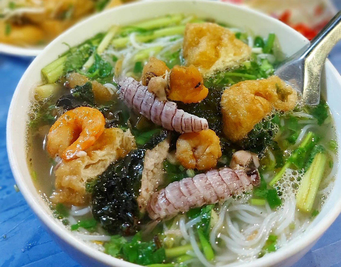 Quán bún cù kỳ Bà Lan tại Hạ Long